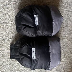 7 A.M. Enfant Black Artic Stroller Gloves / Warmmuffs